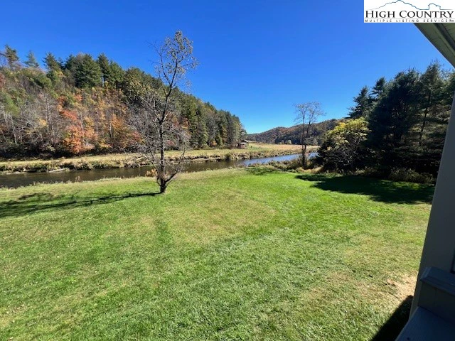 Image number 20 for the current listing