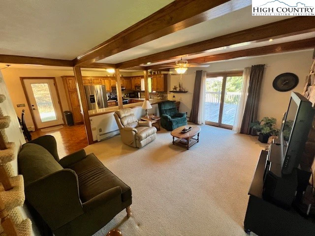 Image number 15 for the current listing