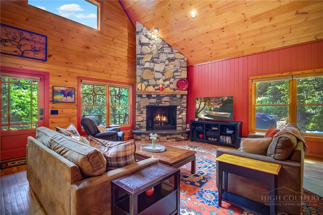 Image number 7 for the current listing