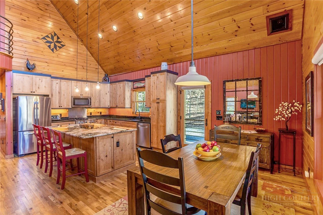 Image number 8 for the current listing
