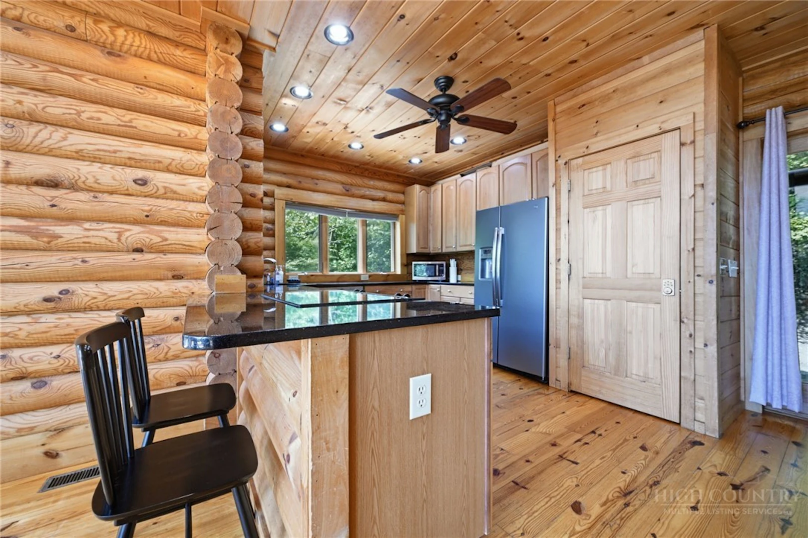 Image number 9 for the current listing