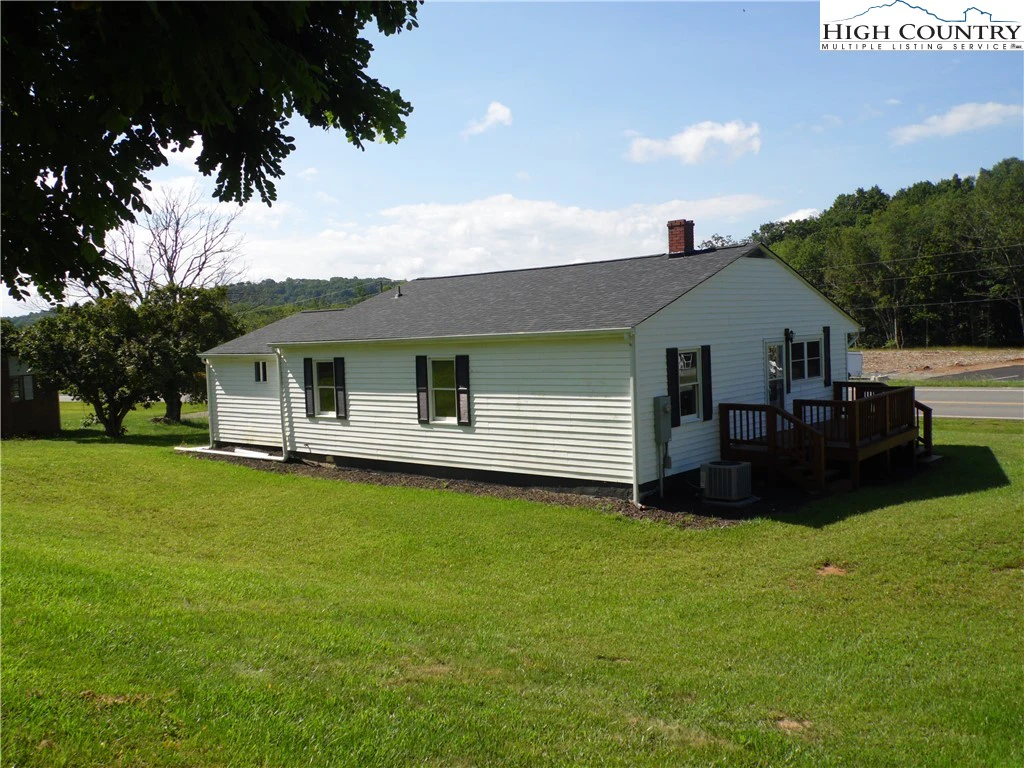 Image number 11 for the current listing