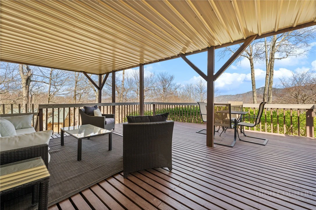 Image number 20 for the current listing