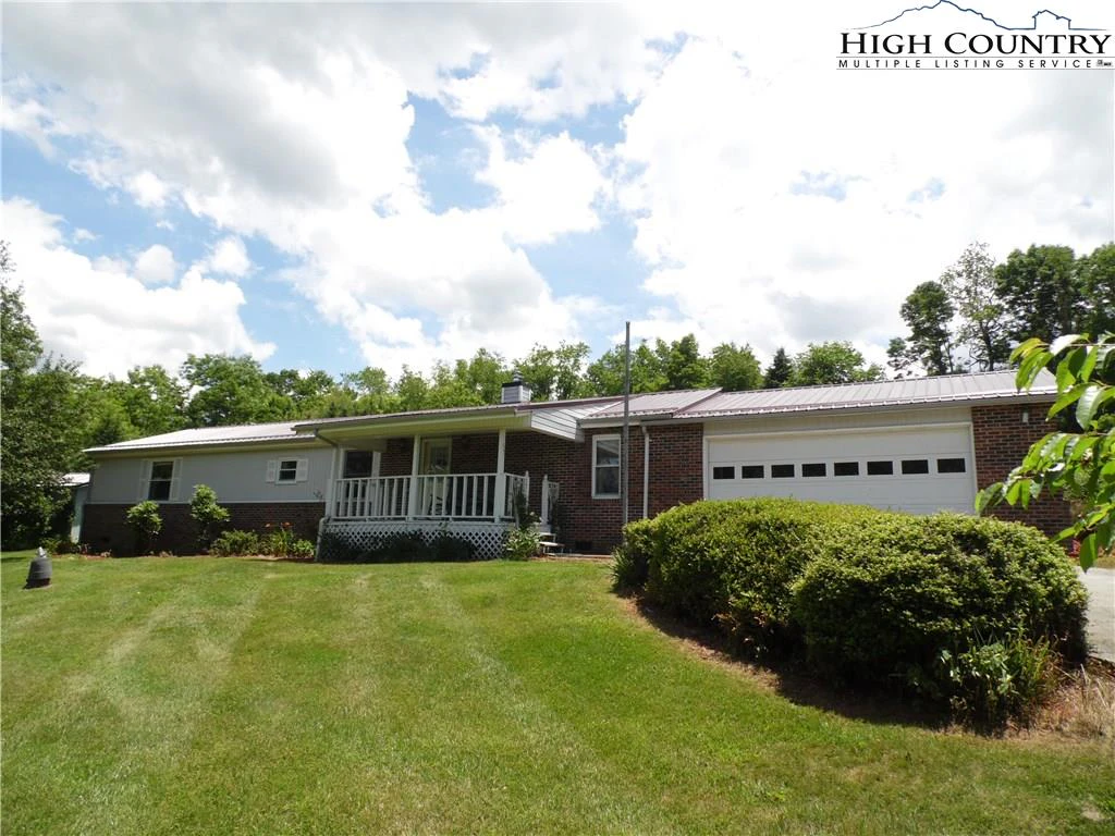 Image number 1 for the current listing