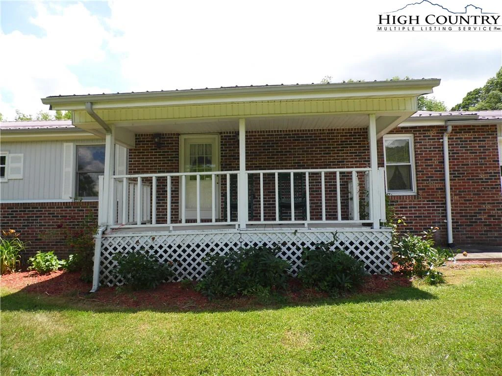 Image number 5 for the current listing