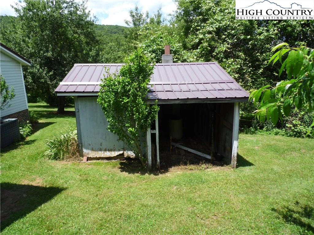 Image number 10 for the current listing