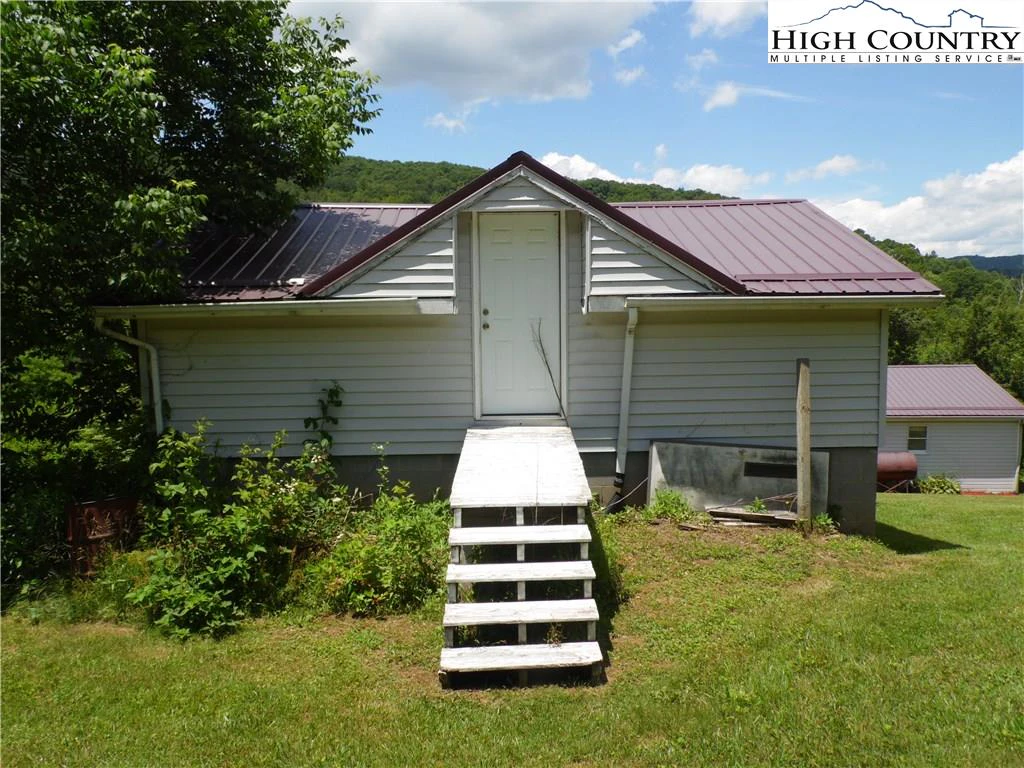 Image number 2 for the current listing