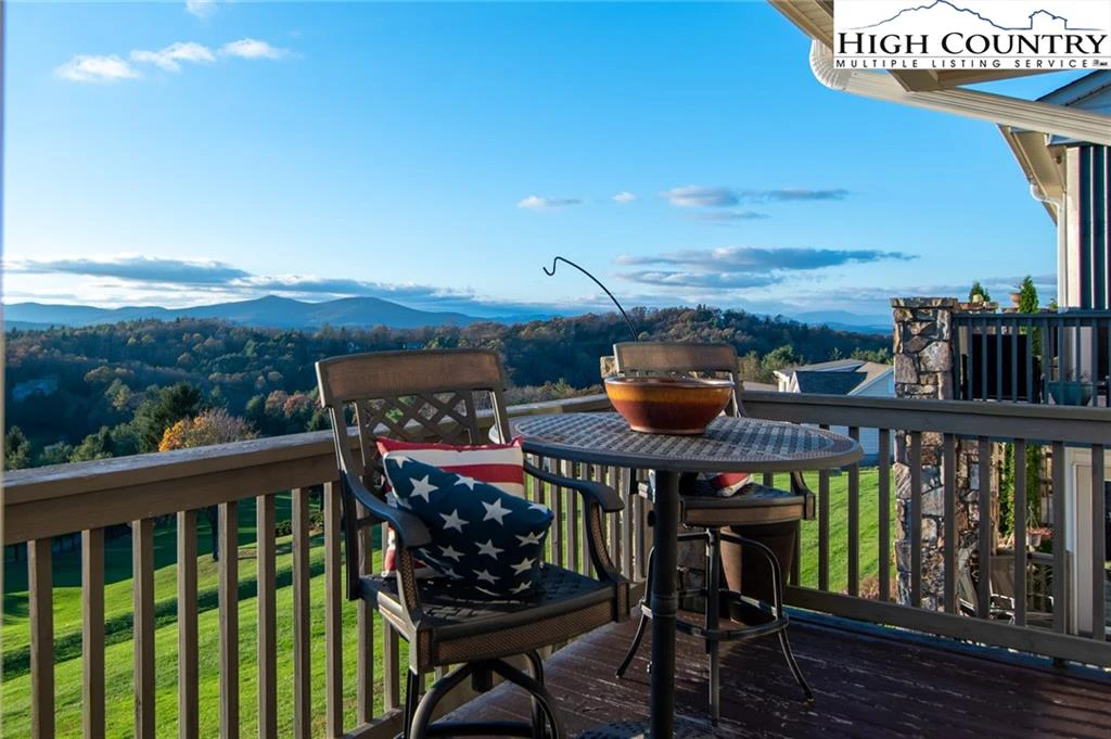 Image number 2 for the current listing