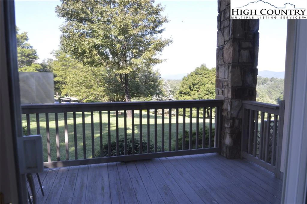 Image number 12 for the current listing