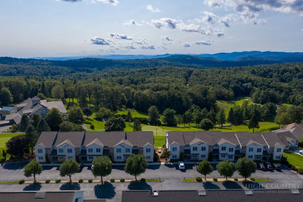 Image number 1 for the current listing