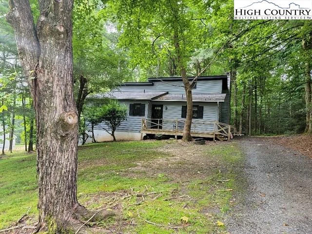 Image number 16 for the current listing
