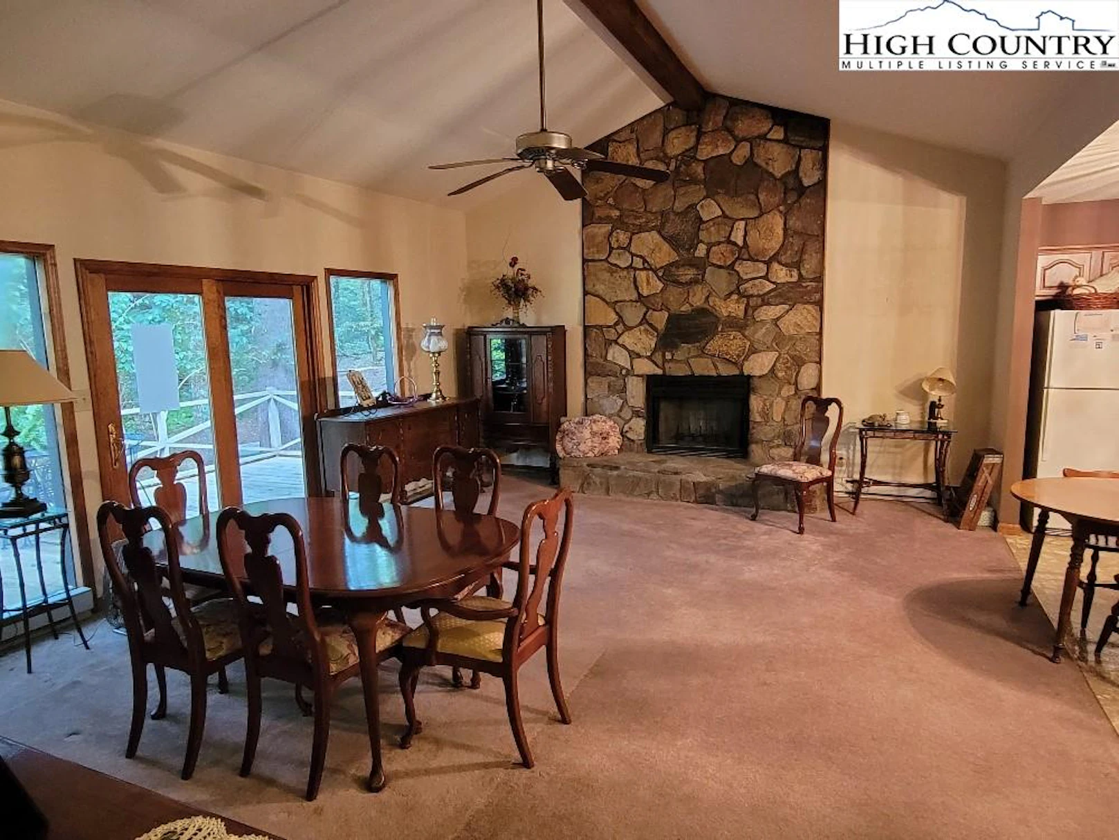 Image number 4 for the current listing