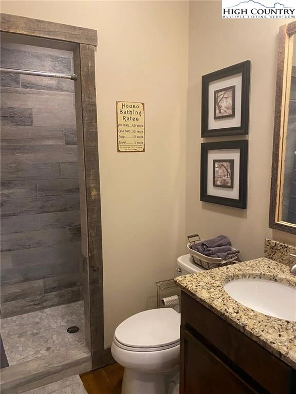 Image number 2 for the current listing