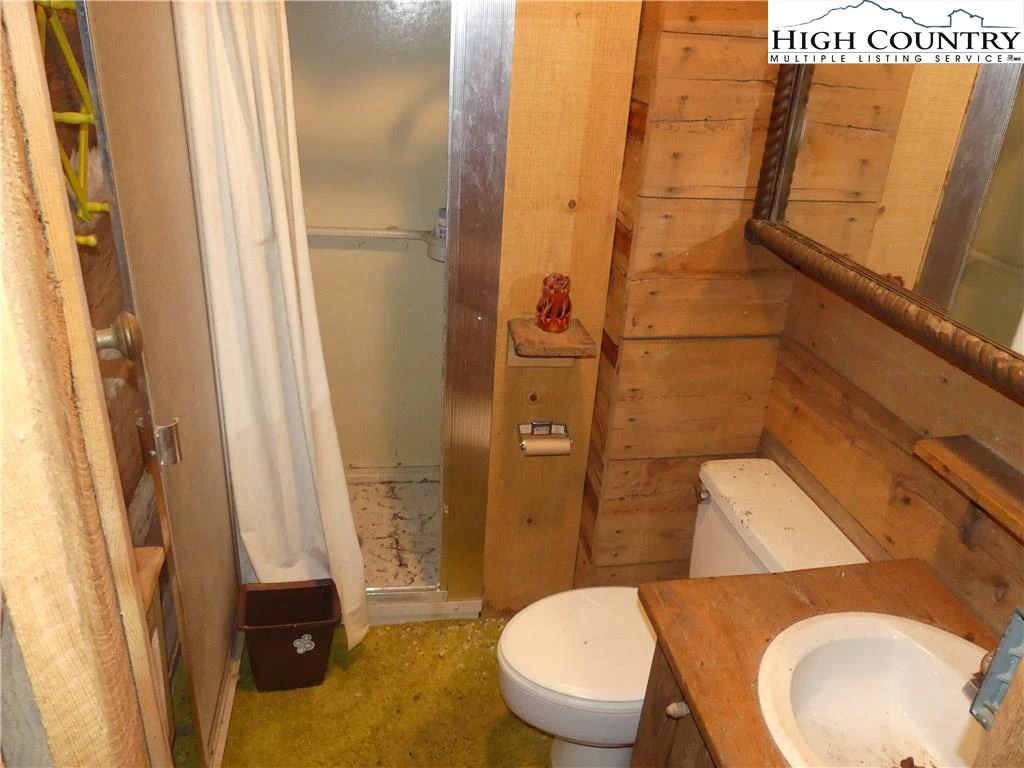 Image number 9 for the current listing