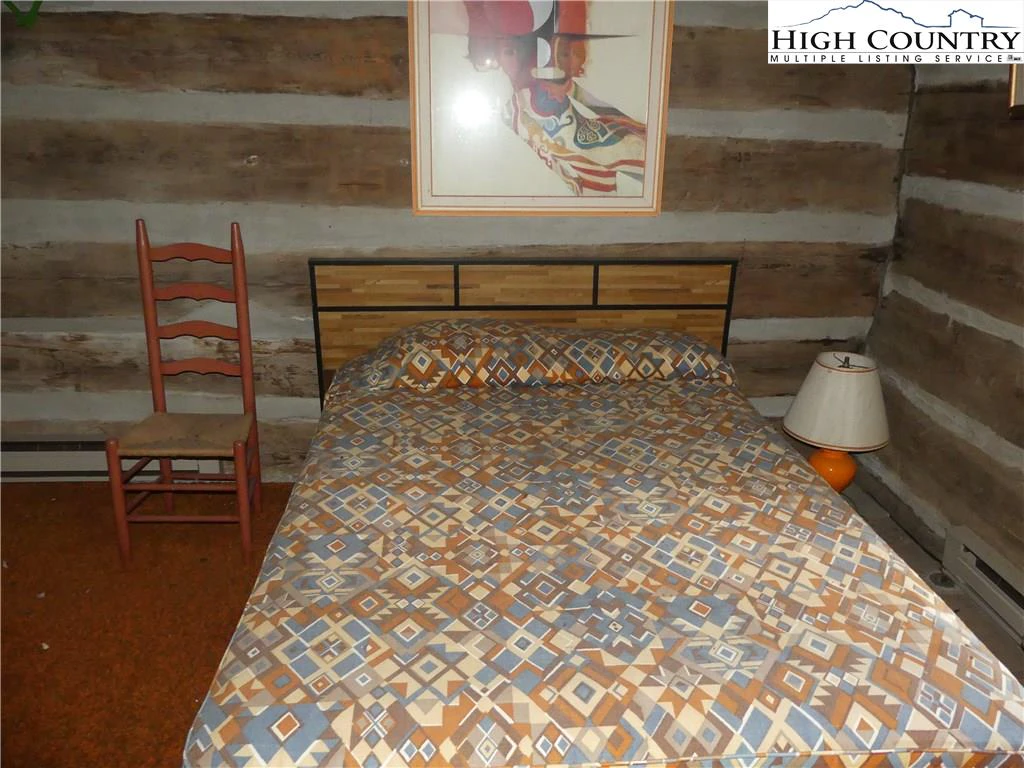 Image number 5 for the current listing