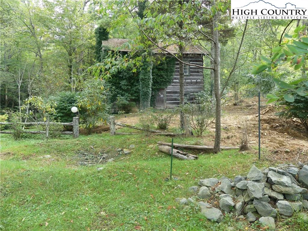 Image number 21 for the current listing