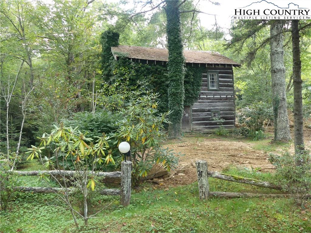 Image number 20 for the current listing