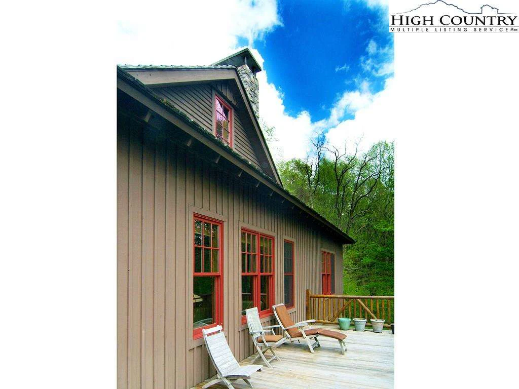 Image number 5 for the current listing
