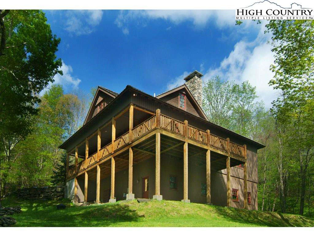 Image number 26 for the current listing