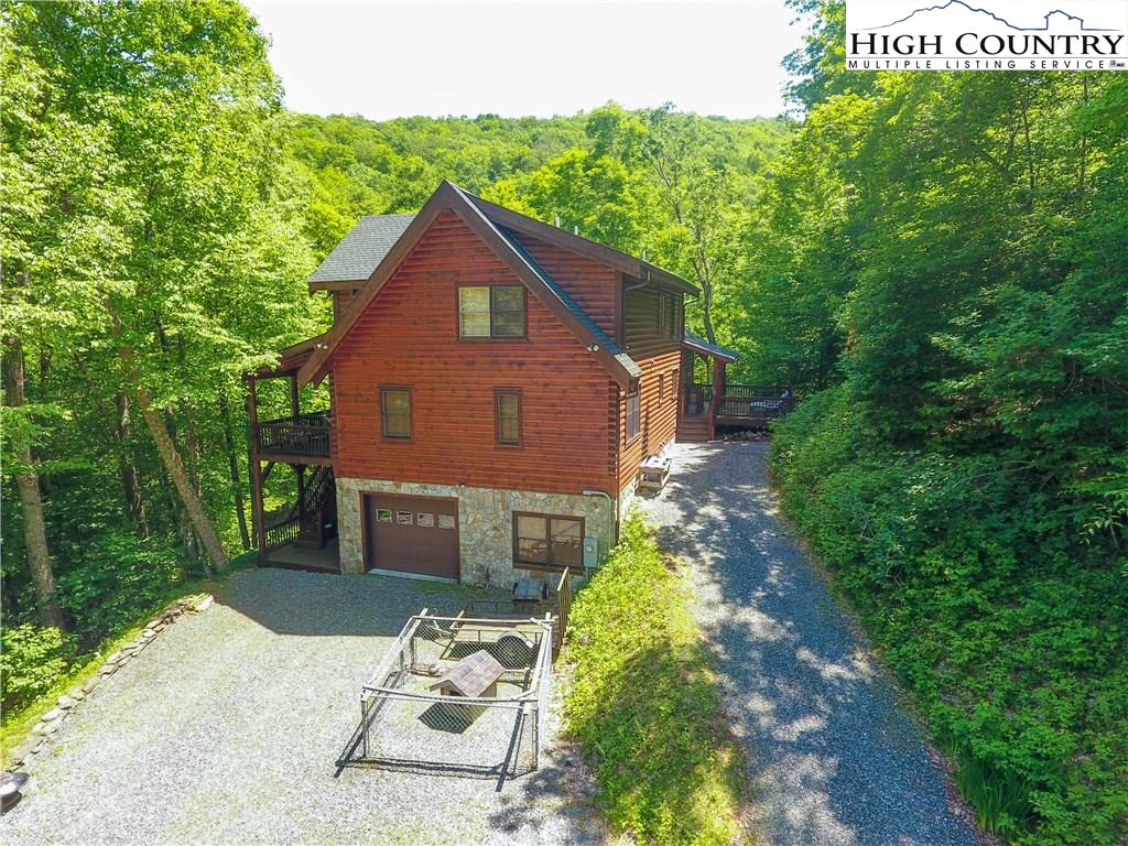 Image number 29 for the current listing