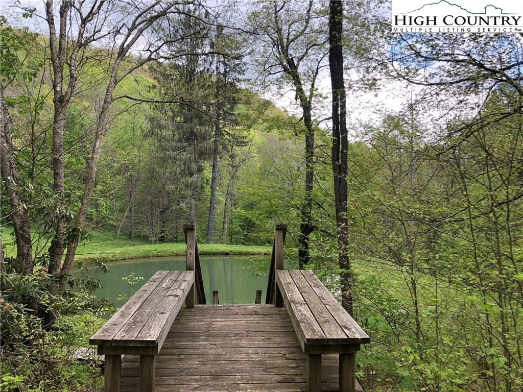 Image number 19 for the current listing