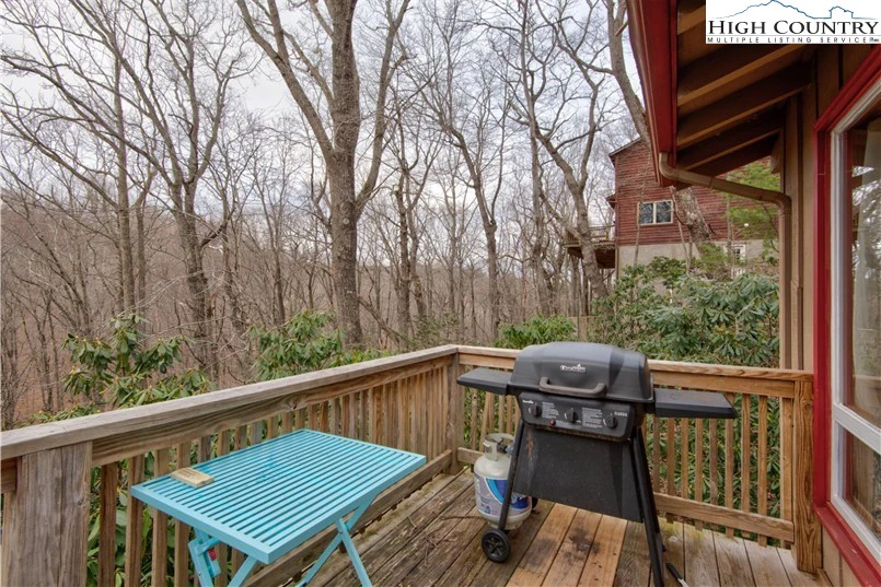 Image number 12 for the current listing
