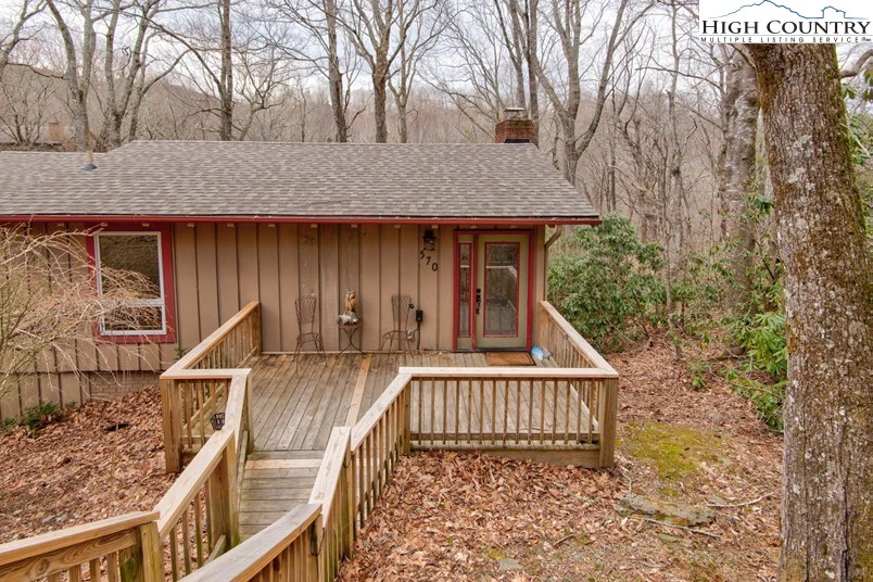 Image number 19 for the current listing