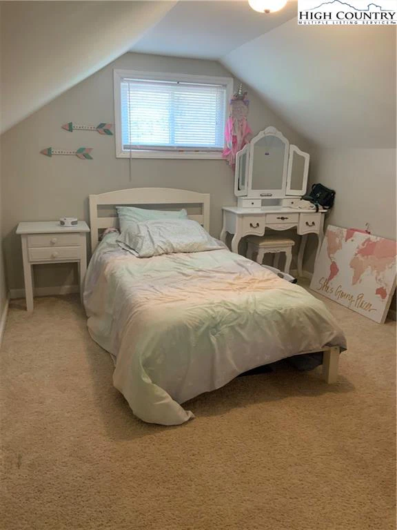 Image number 6 for the current listing
