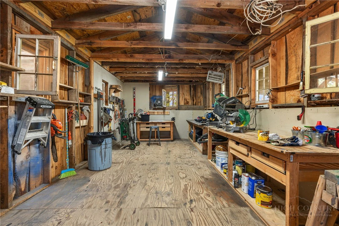 Image number 2 for the current listing