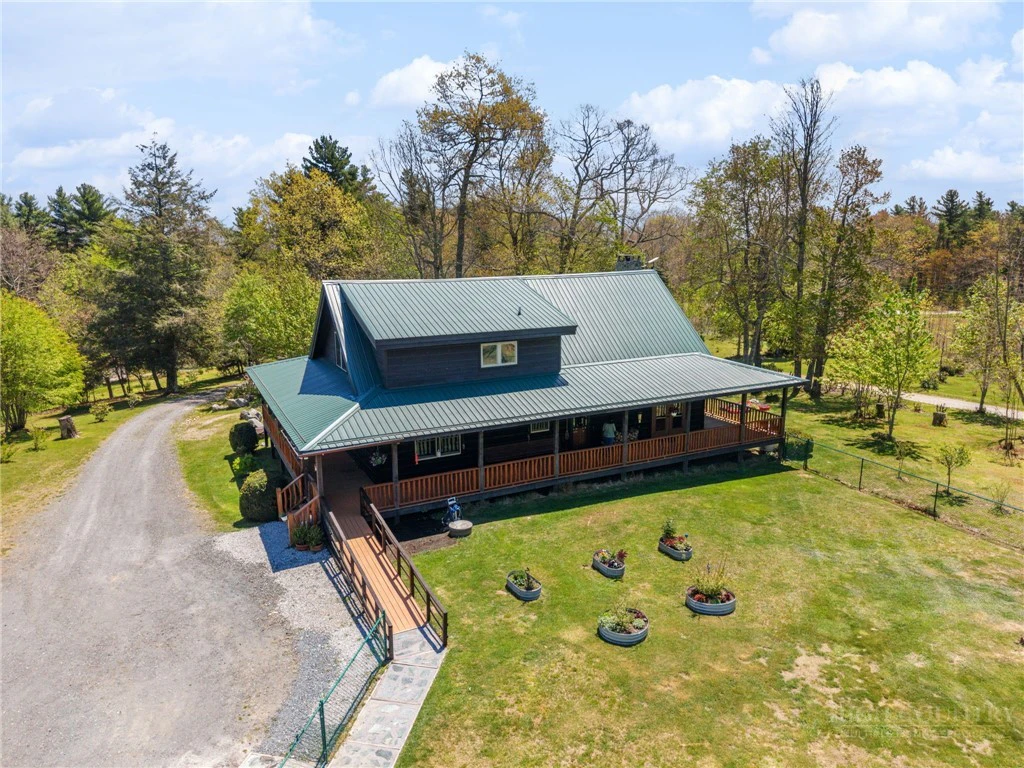 Image number 15 for the current listing