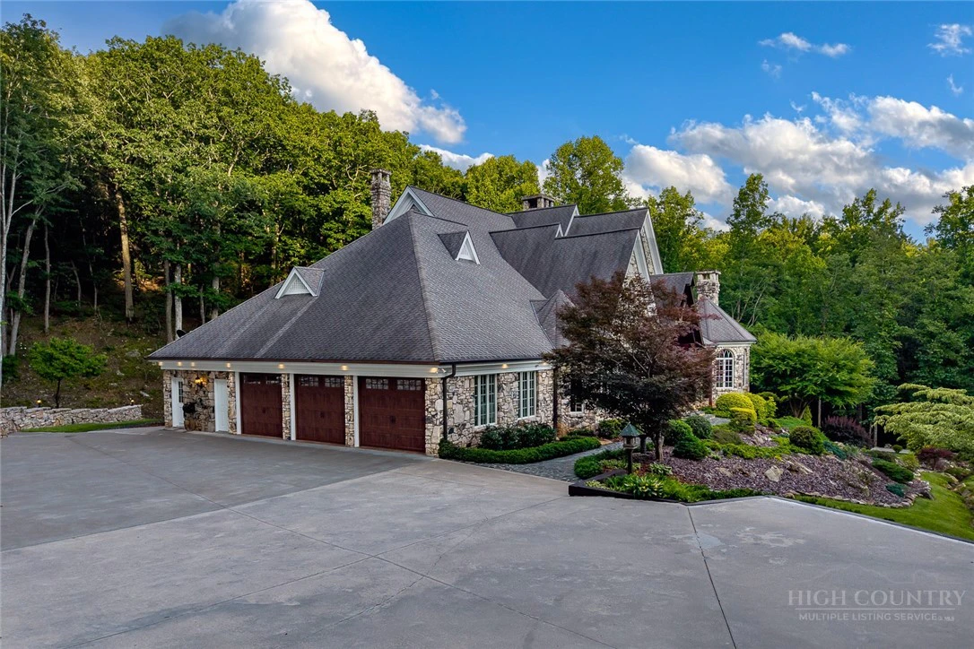 Image number 6 for the current listing