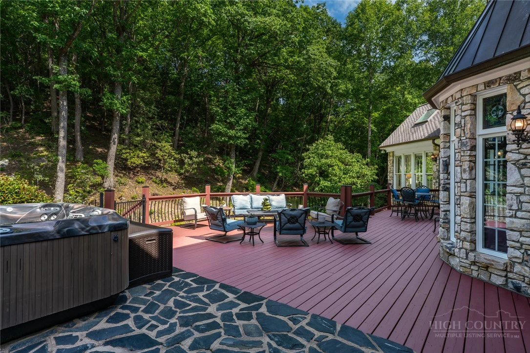 Image number 12 for the current listing
