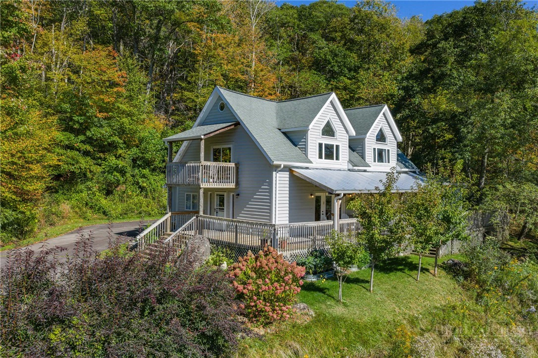 Image number 1 for the current listing