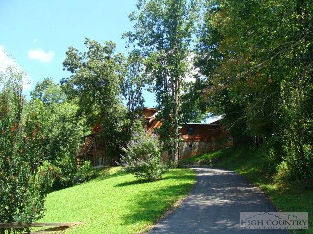 Image number 20 for the current listing