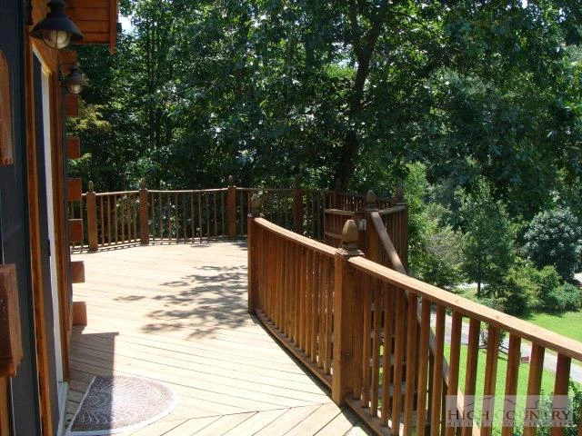 Image number 15 for the current listing