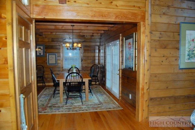 Image number 6 for the current listing