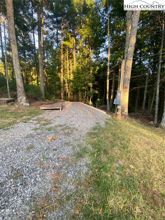 Image number 1 for the current listing