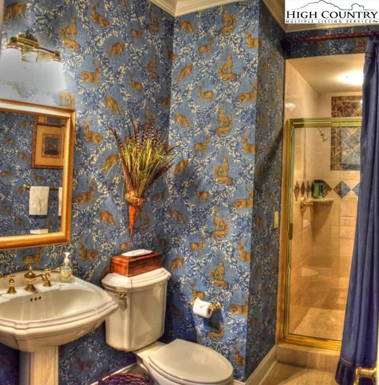 Image number 7 for the current listing