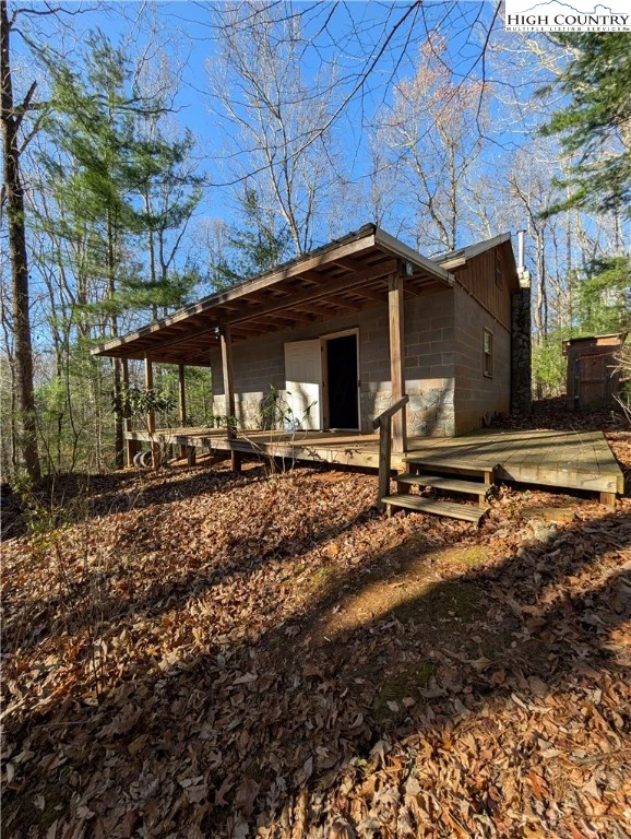 Image number 13 for the current listing