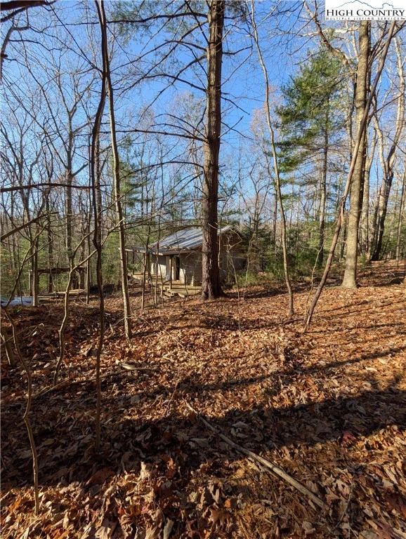 Image number 16 for the current listing