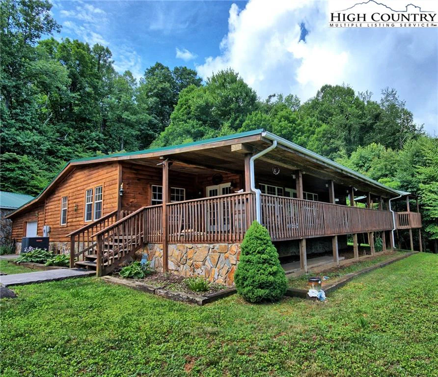 Image number 1 for the current listing
