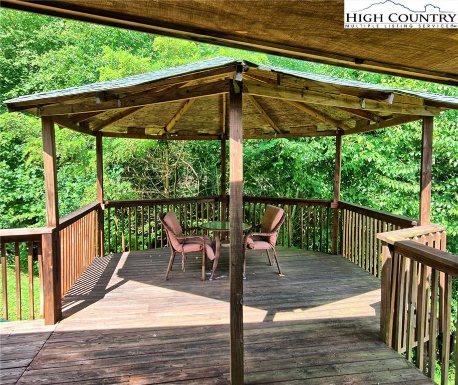 Image number 2 for the current listing