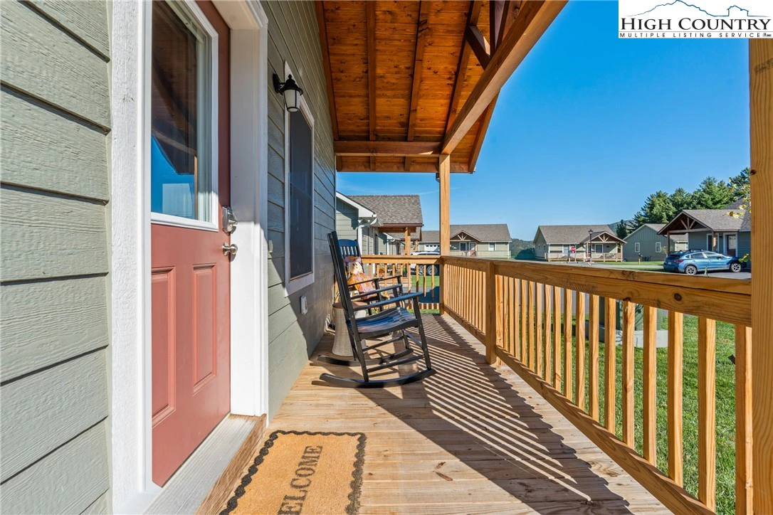 Image number 20 for the current listing