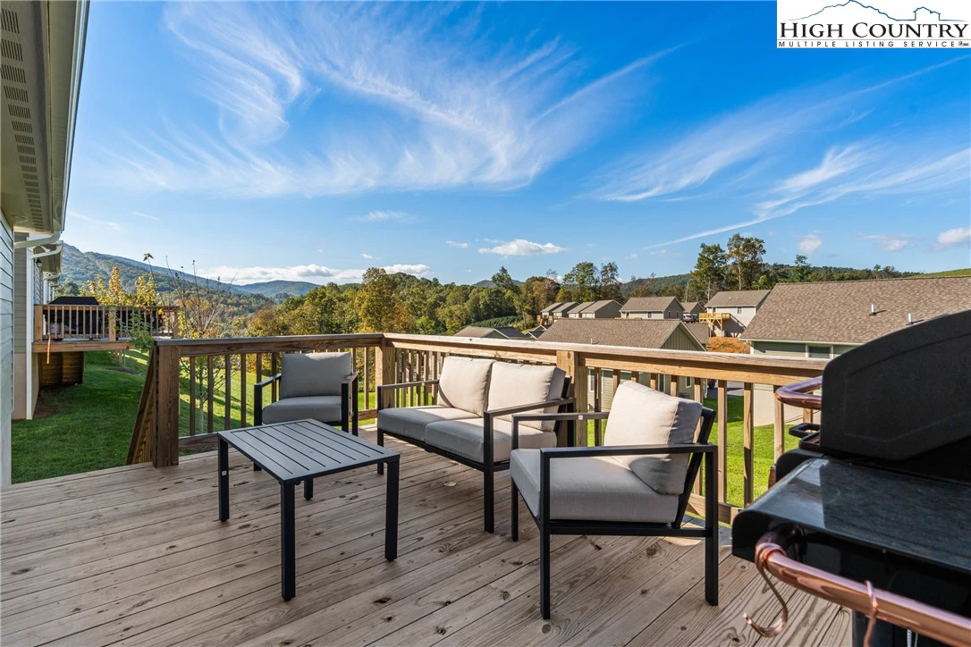 Image number 5 for the current listing