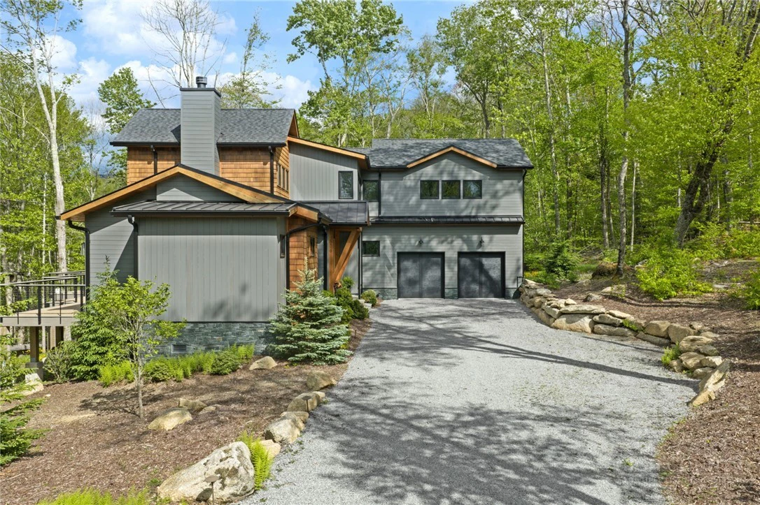Image number 4 for the current listing
