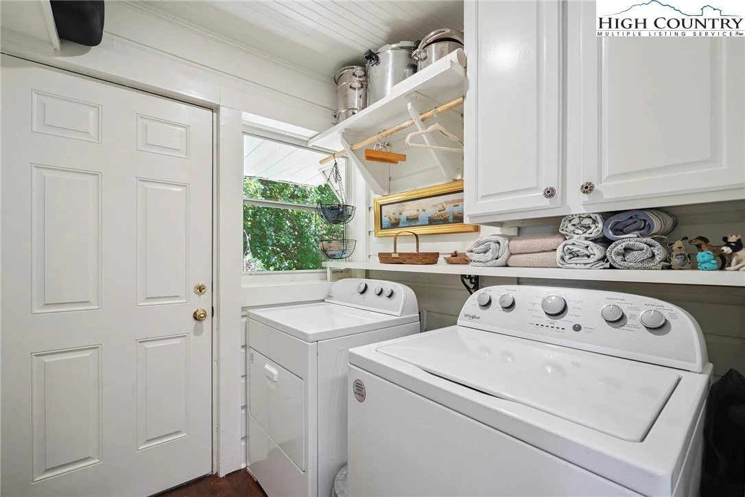 Image number 6 for the current listing