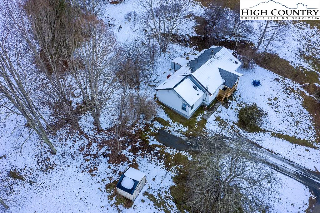 Image number 4 for the current listing