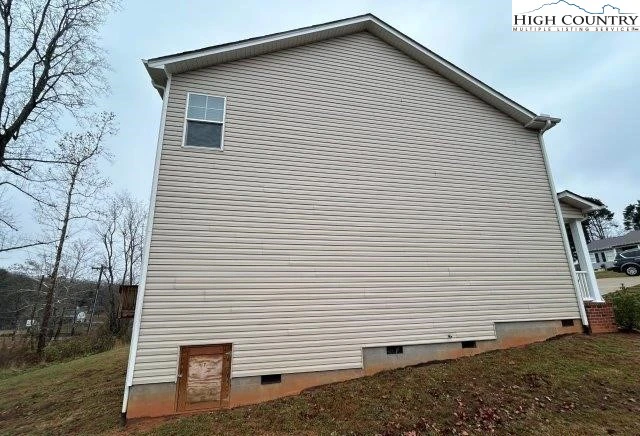 Image number 3 for the current listing