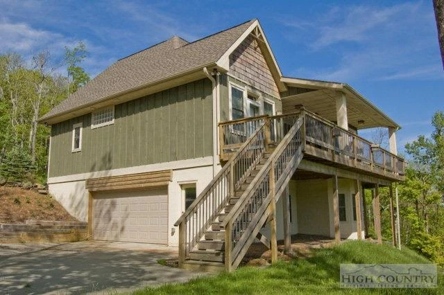 Image number 14 for the current listing