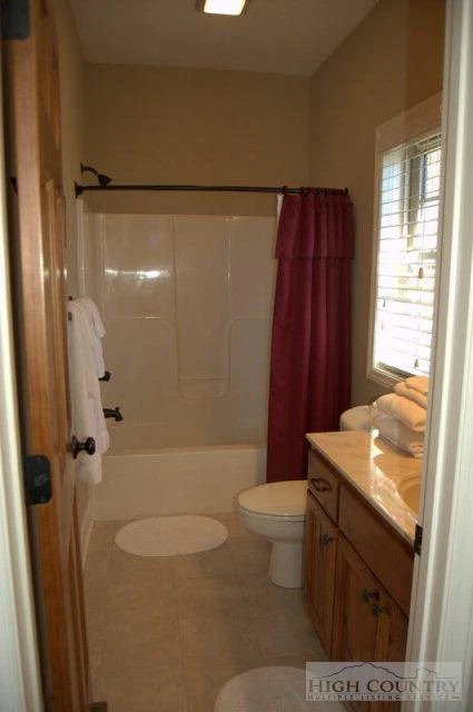 Image number 20 for the current listing